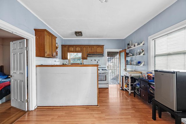 976 Park Street, Alameda, CA 94501