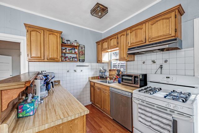 976 Park Street, Alameda, CA 94501