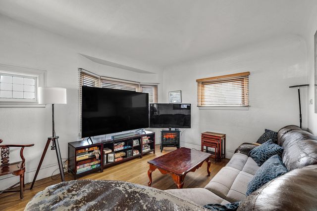 976 Park Street, Alameda, CA 94501