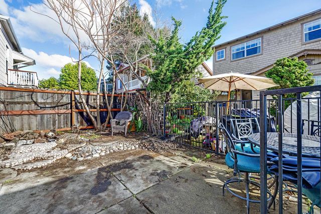 976 Park Street, Alameda, CA 94501