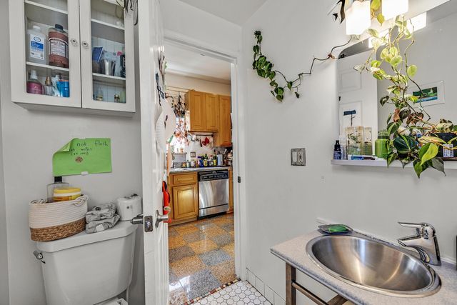 976 Park Street, Alameda, CA 94501