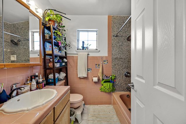 976 Park Street, Alameda, CA 94501