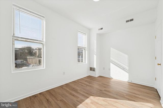 1621 W MONTGOMERY AVE, Philadelphia, PA 19121