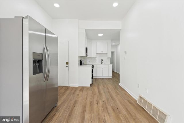 1621 W MONTGOMERY AVE, Philadelphia, PA 19121