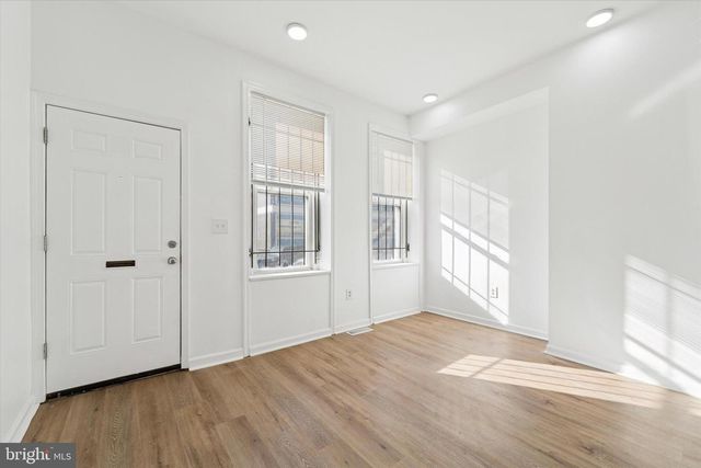 1621 W MONTGOMERY AVE, Philadelphia, PA 19121