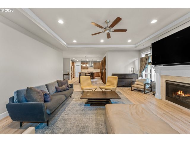6220 Nw BERNIE Dr, Vancouver, WA 98663