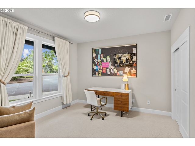 6220 Nw BERNIE Dr, Vancouver, WA 98663