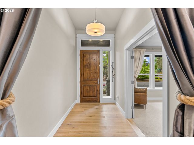 6220 Nw BERNIE Dr, Vancouver, WA 98663