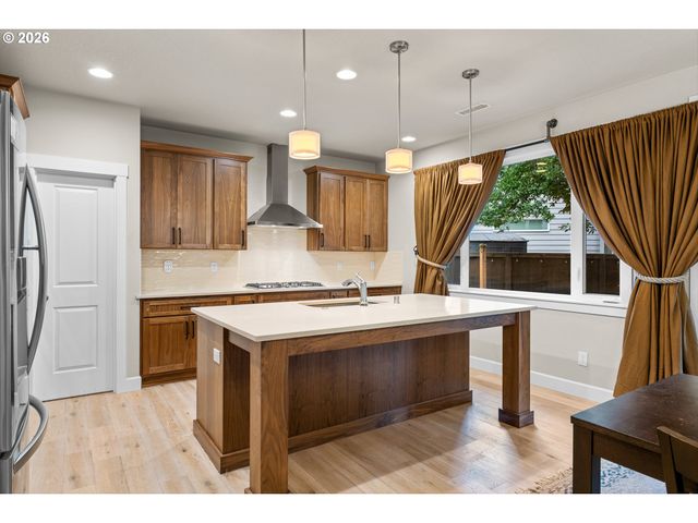 6220 Nw BERNIE Dr, Vancouver, WA 98663