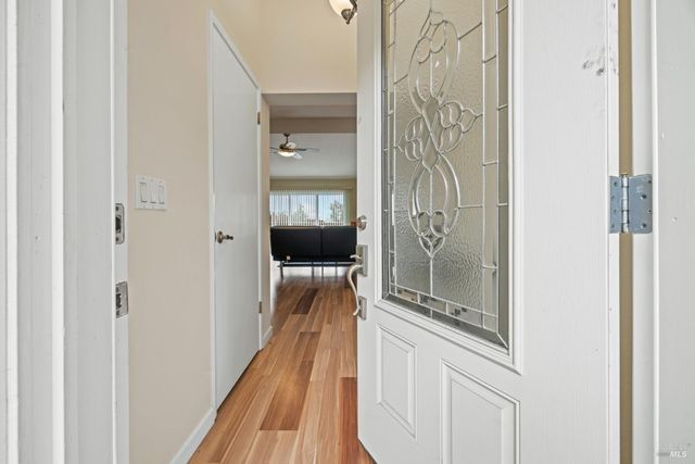 7103 Overlook Dr, Santa Rosa, CA 95409