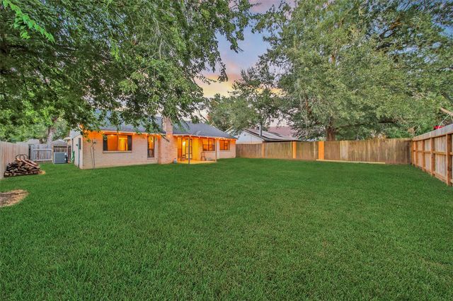 31723 Ironwood Drive, Waller, TX 77484