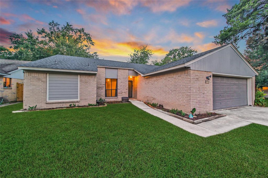 31723 Ironwood Drive, Waller, TX 77484