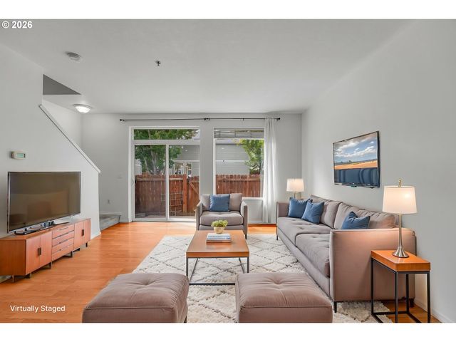 1117 Ne PERL Way, Hillsboro, OR 97006