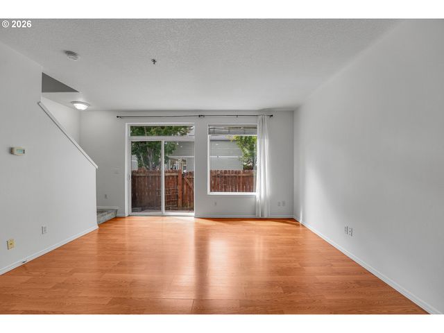 1117 Ne PERL Way, Hillsboro, OR 97006