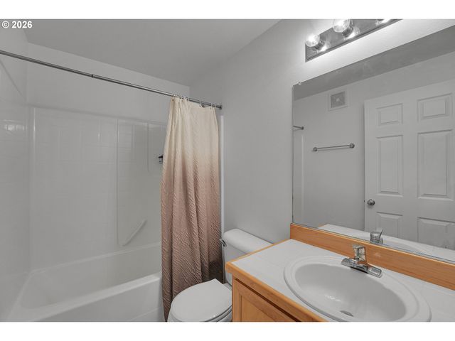 1117 Ne PERL Way, Hillsboro, OR 97006