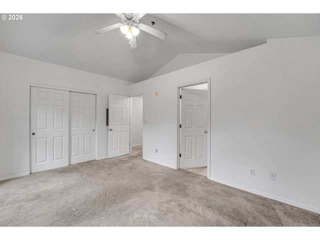 1117 Ne PERL Way, Hillsboro, OR 97006