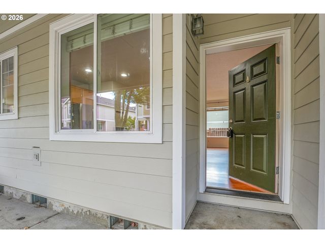 1117 Ne PERL Way, Hillsboro, OR 97006