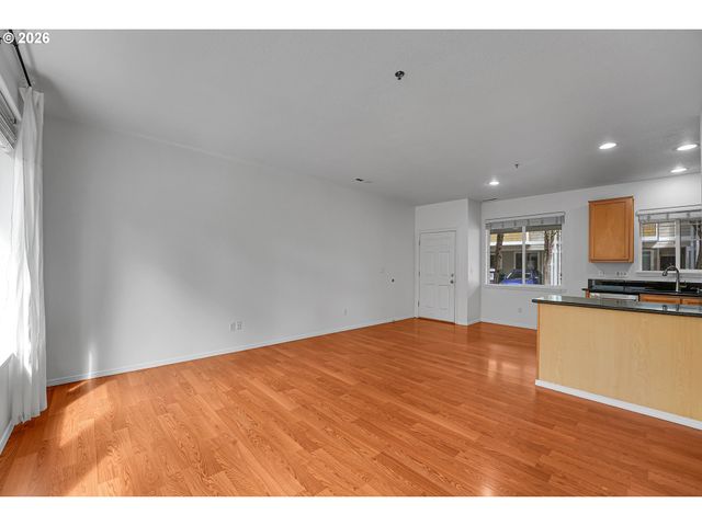 1117 Ne PERL Way, Hillsboro, OR 97006