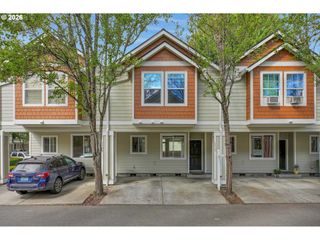 1117 Ne PERL Way, Hillsboro, OR 97006