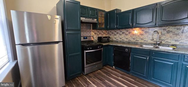 704 S LIME ST, Lancaster, PA 17602