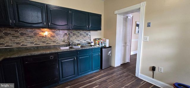 704 S LIME ST, Lancaster, PA 17602