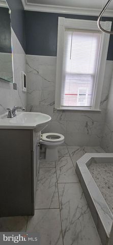 704 S LIME ST, Lancaster, PA 17602