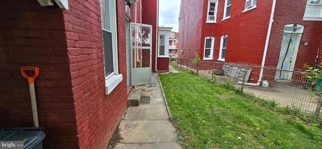 704 S LIME ST, Lancaster, PA 17602