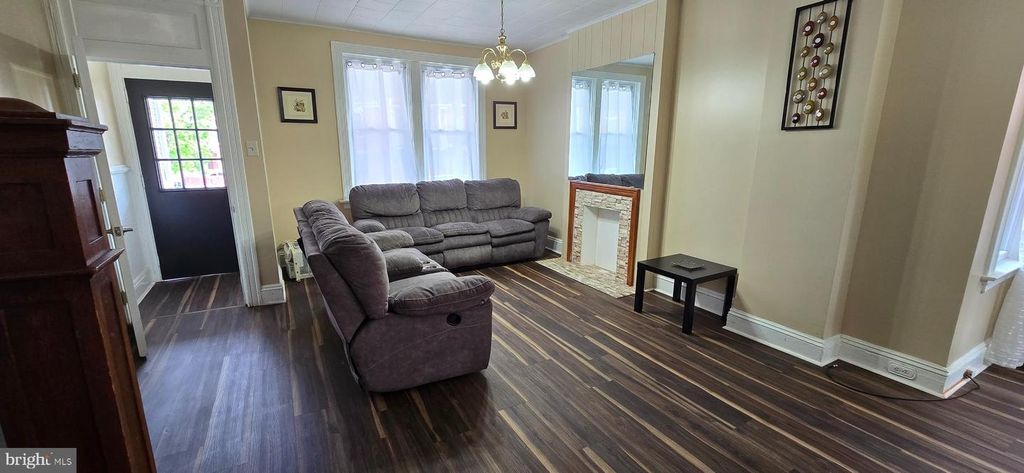 704 S LIME ST, Lancaster, PA 17602