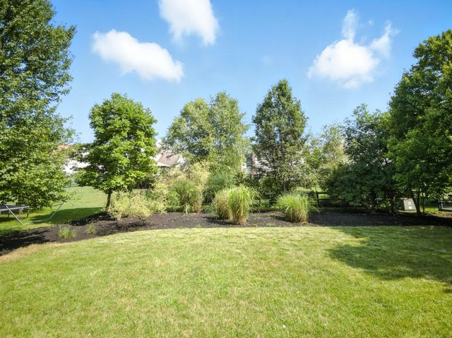4256 Landhigh Lakes Drive, Powell, OH 43065