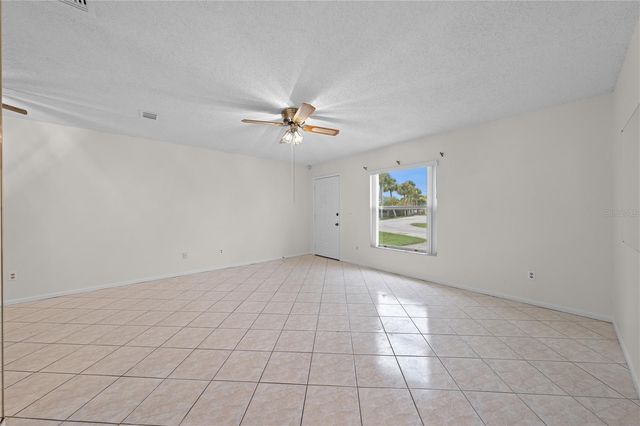 59 E COUNTRY COVE, Kissimmee, FL 34743
