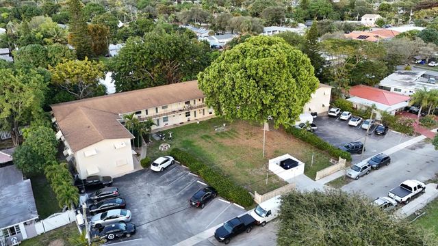 2621 Grant Street 10a, Hollywood, FL 33020
