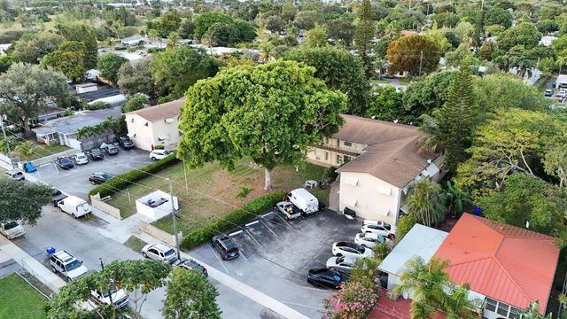 2621 Grant Street 10a, Hollywood, FL 33020