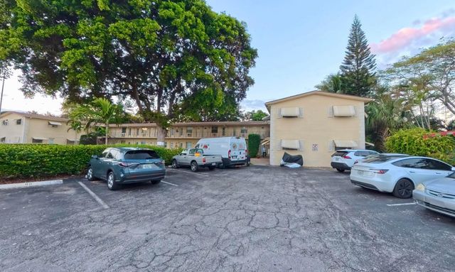 2621 Grant Street 10a, Hollywood, FL 33020