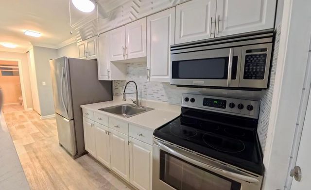 2621 Grant Street 10a, Hollywood, FL 33020