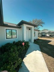 2017 LOVOY CT, North Port, FL 34288