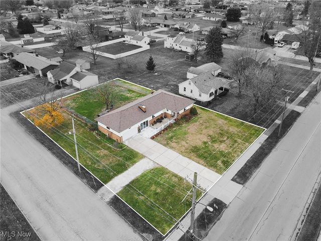 291 Struthers Liberty Road, Campbell, OH 44405