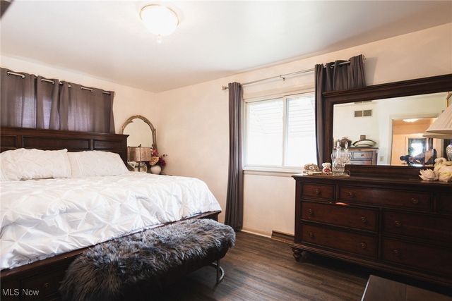 291 Struthers Liberty Road, Campbell, OH 44405