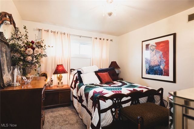 291 Struthers Liberty Road, Campbell, OH 44405