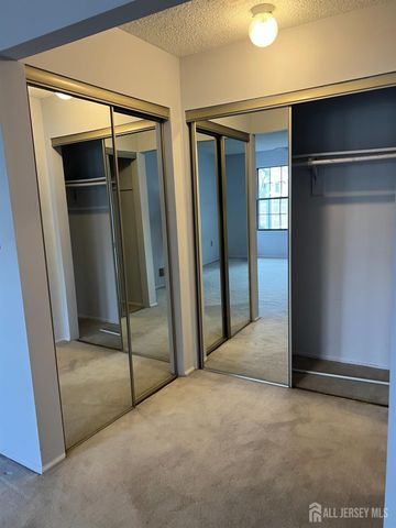 196 Wycoff W Way, East Brunswick, NJ 08816