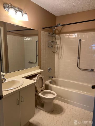 196 Wycoff W Way, East Brunswick, NJ 08816