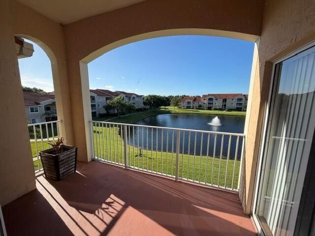 1590 S 42nd Circle S 308, Vero Beach, FL 32967