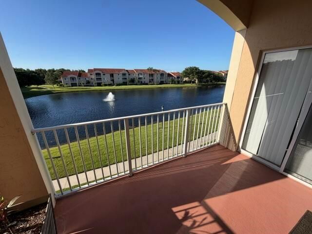 1590 S 42nd Circle S 308, Vero Beach, FL 32967