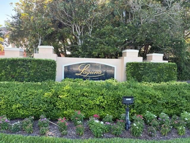1590 S 42nd Circle S 308, Vero Beach, FL 32967