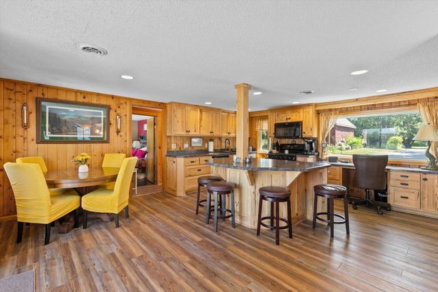 27896 Lakewood Drive NW, Isanti, MN 55040