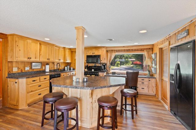 27896 Lakewood Drive NW, Isanti, MN 55040