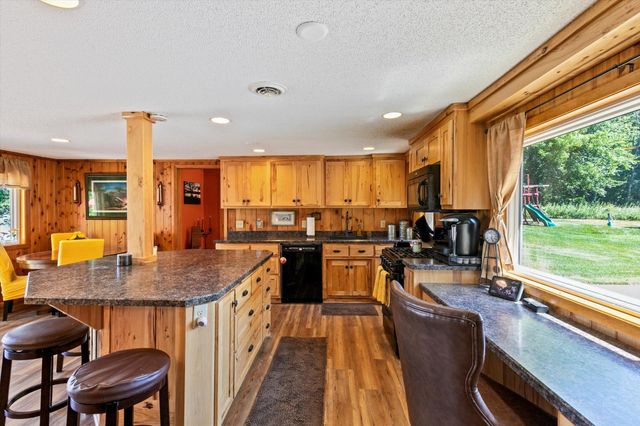 27896 Lakewood Drive NW, Isanti, MN 55040
