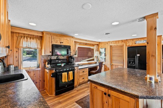 27896 Lakewood Drive NW, Isanti, MN 55040