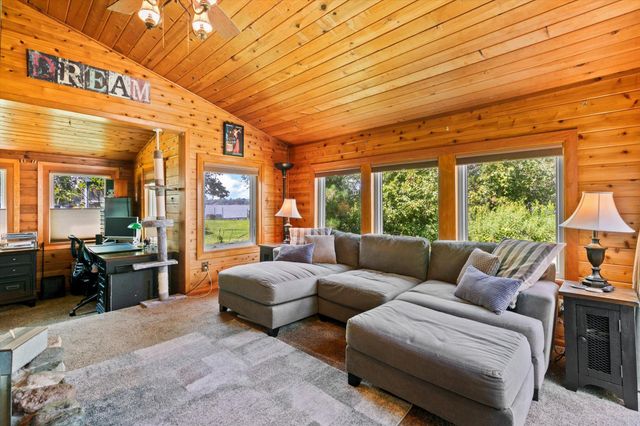 27896 Lakewood Drive NW, Isanti, MN 55040