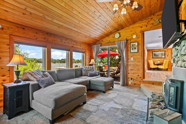 27896 Lakewood Drive NW, Isanti, MN 55040