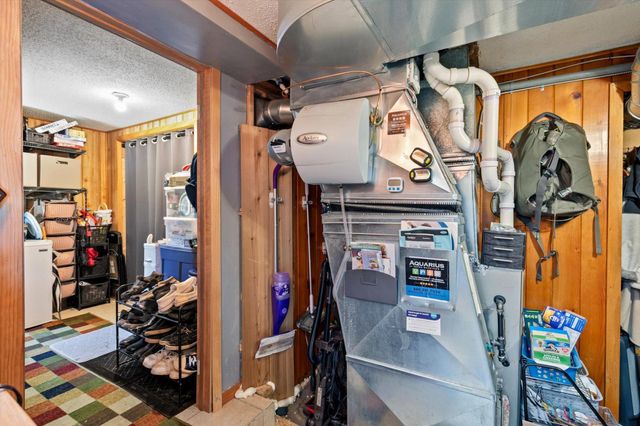 27896 Lakewood Drive NW, Isanti, MN 55040